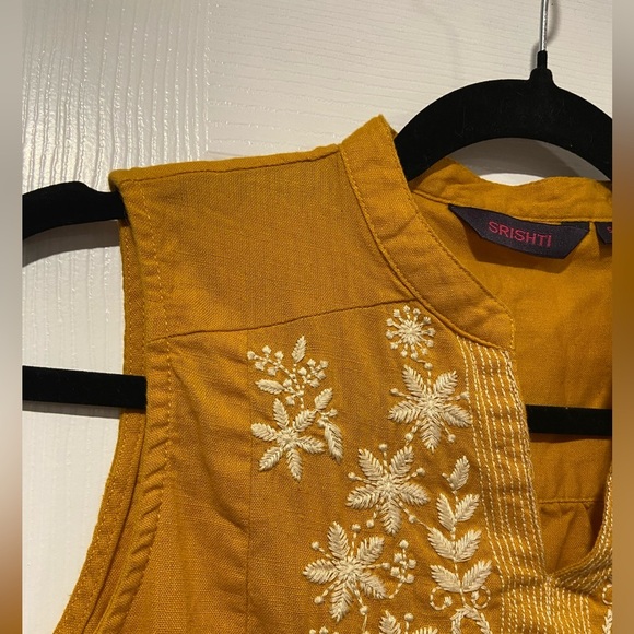 Srishti Size S Mustard Yellow Cotton Blend Pullover Embroidered Sleeveless Top - Picture 4 of 10